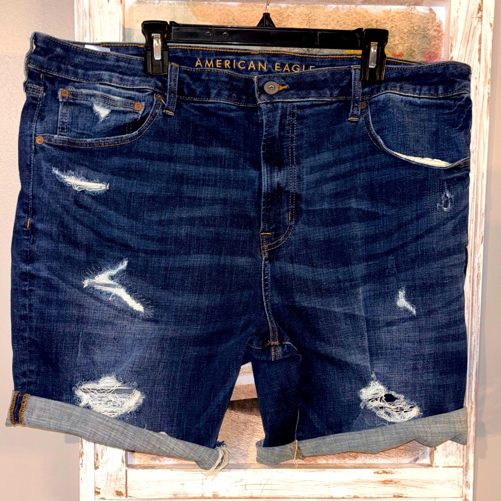 America Eagle NE(X)T LEVEL FLEX Distressed Shorts Sz 42 Cuffed